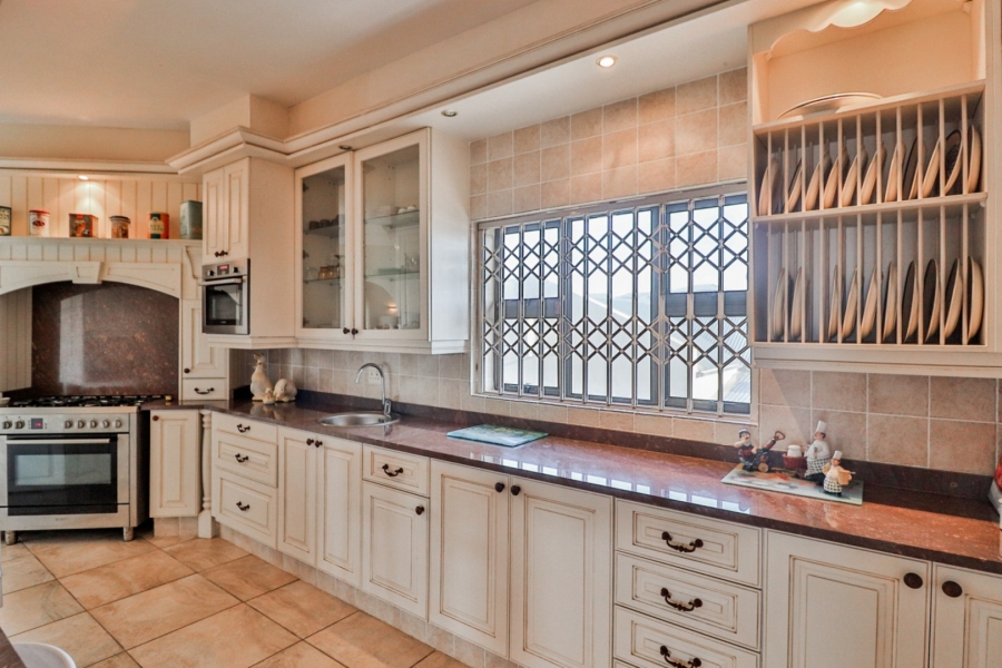 7 Bedroom Property for Sale in Myburgh Park Western Cape